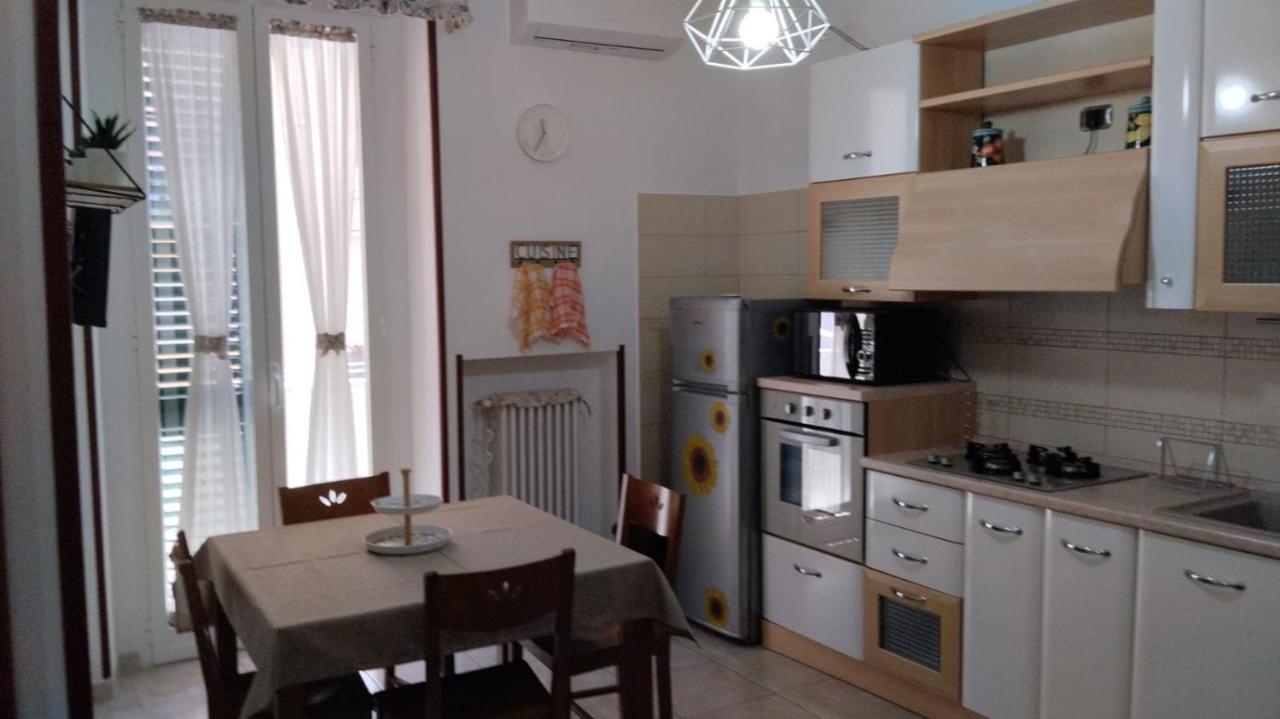 La Casa Di Elisa Apartment Бари Екстериор снимка